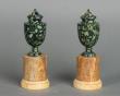 Fine pair of mounted, green porphyry marble urns, circa 1830 - Grand Tour